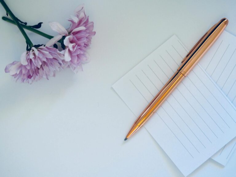 daily positive affirmations for women to build confidence and achieve success